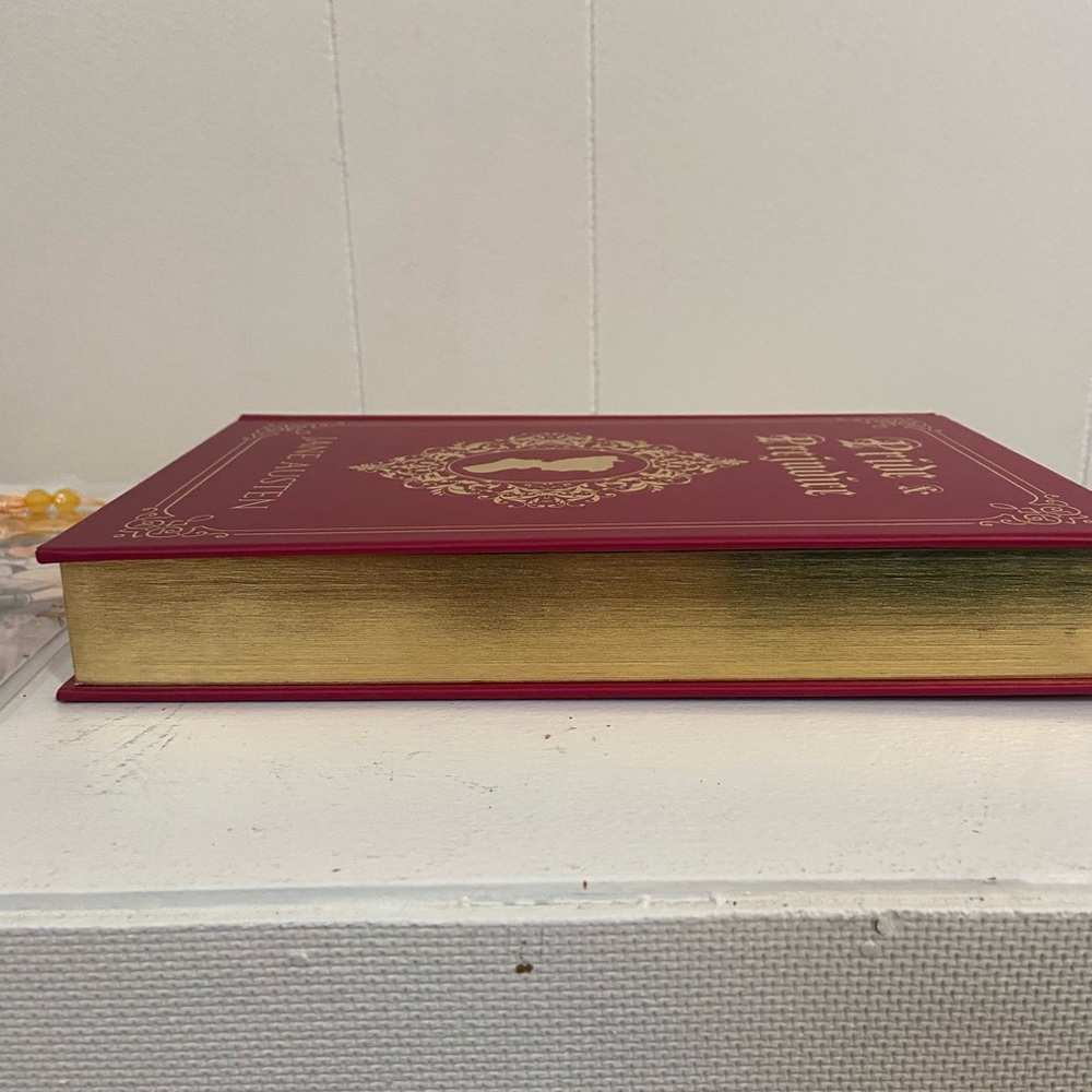Pride & Prejudice Book Set - Picture 4 of 6